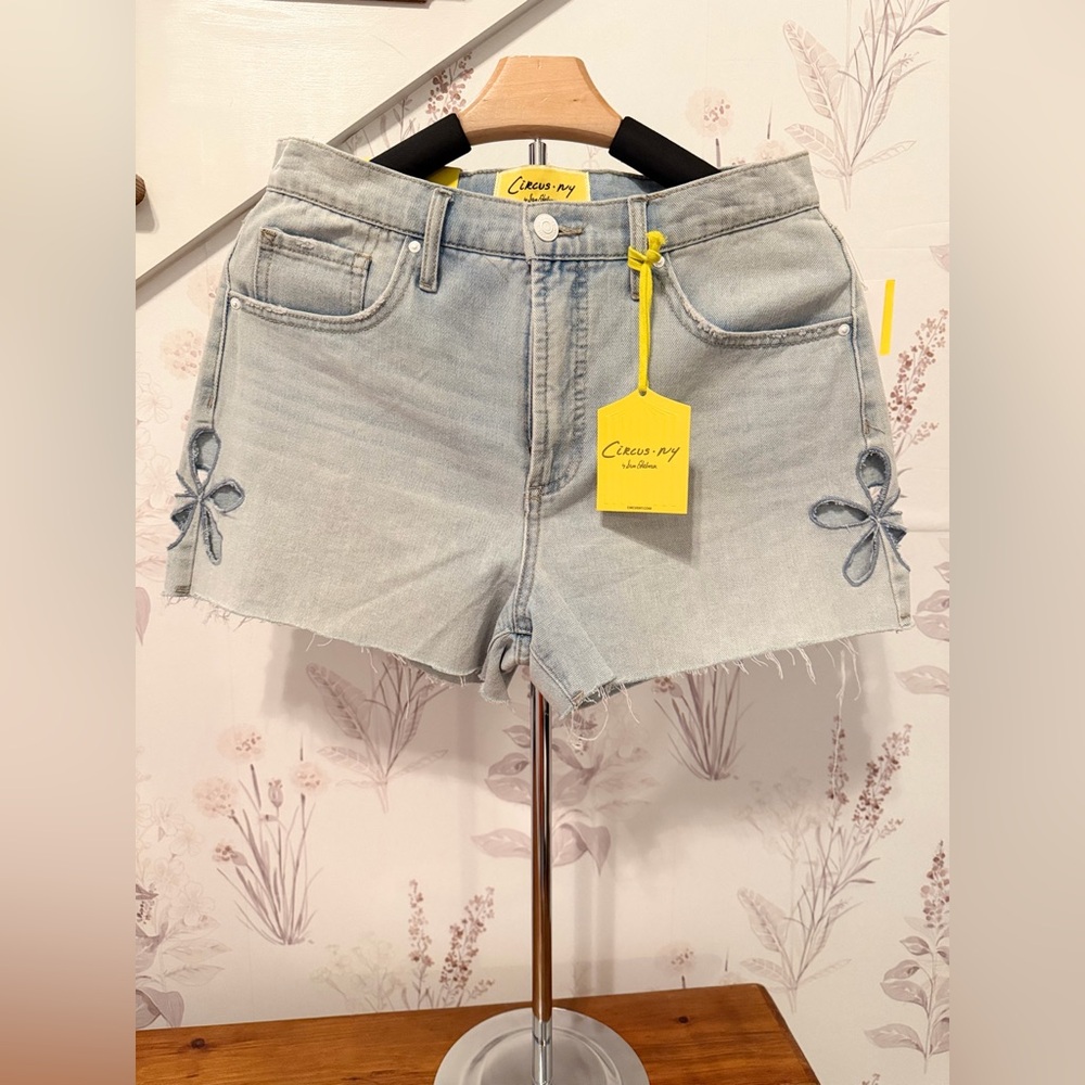 NWT / Circus NY by Sam Edelman High Rise Denim Shorts with Flower Cutout size 27